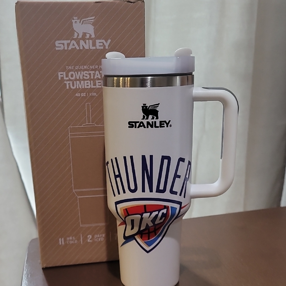 Stanley FlowState H2.0 40oz. Quencher with Custom OKC Thunder Design